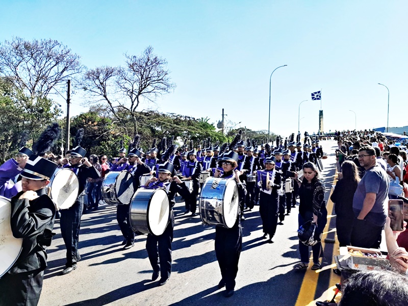 Desfile Anápolis M1 Notícias