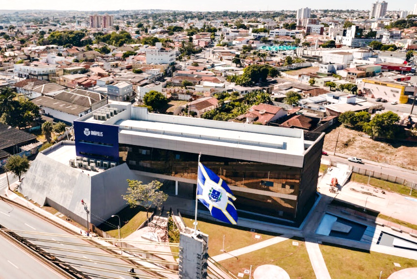 Centro-Administrativo-Adhemar-Santillo