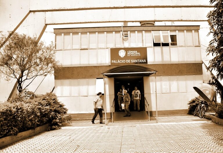 Camara-Municipal-de-Anapolis-Antigo-predio-Imagem-de-arquivo